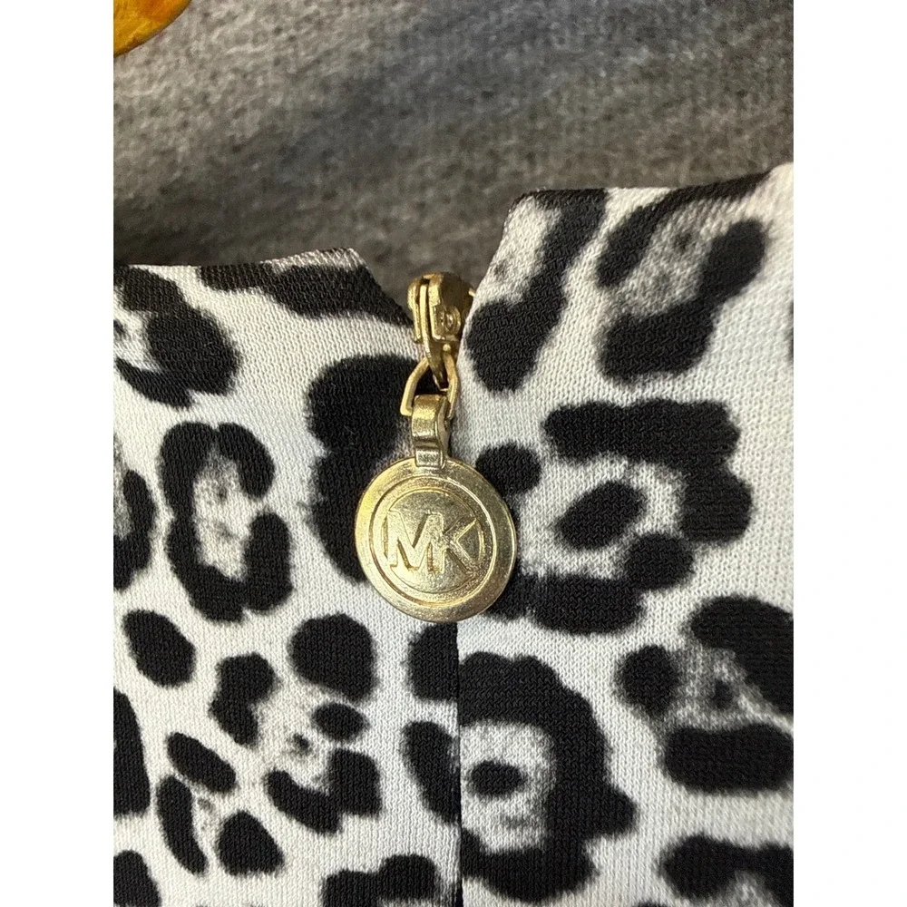 Michael Kors Leopard‎ Print Fit & Flare Dress V-Neck Size M Night Out Cocktails
